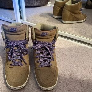 Nike dunk sky hi suede wedge sz9